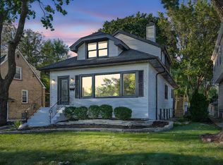 386 Blackhawk Rd, Riverside, IL 60546