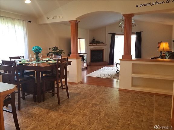 3rd image of 3331 79th Ave NE