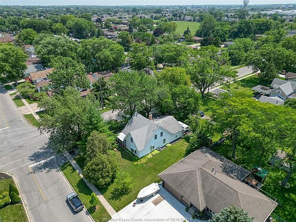 5th image of 12437 Saint Thomas St