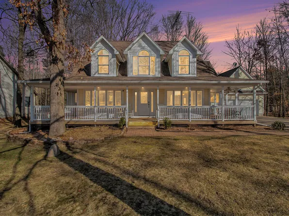 6908 Club House Dr E, Stanwood, MI 49346