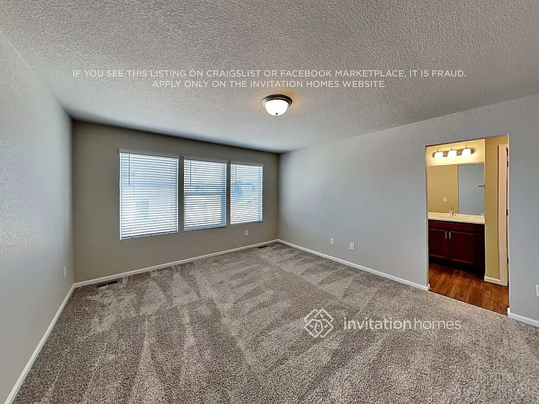 11431 Sanderling St — Photo 8
