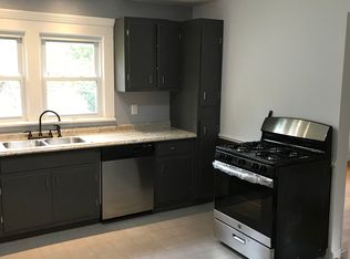 256 Eureka Pl, Bluewell, WV 24701