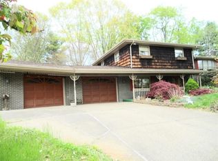 130 Skyline Dr, California, PA 15419
