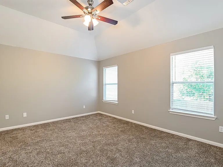 13003 Garlenda Ln — Photo 9