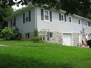 1st image of 4101 NE Winn Rd