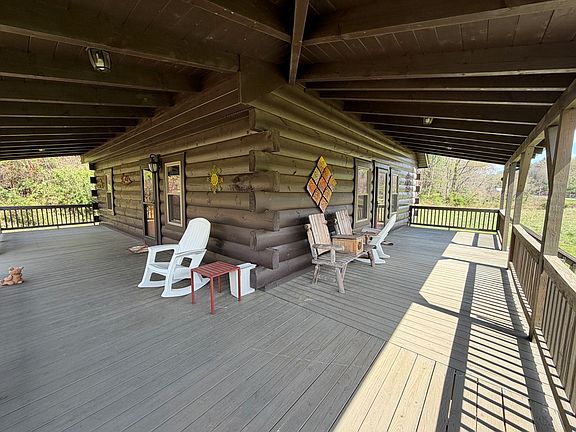 3rd image of 496 Bella Hills Ln
