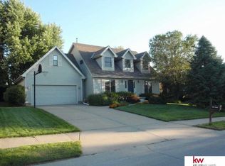 16211 Parker St, Omaha, NE 68118