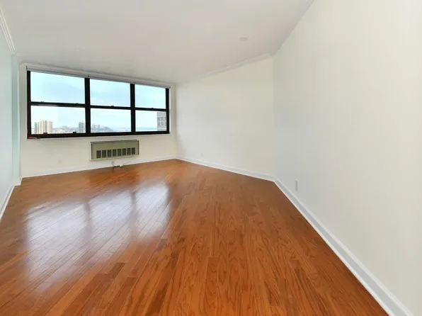 7000 Blvd East image 4 of 8