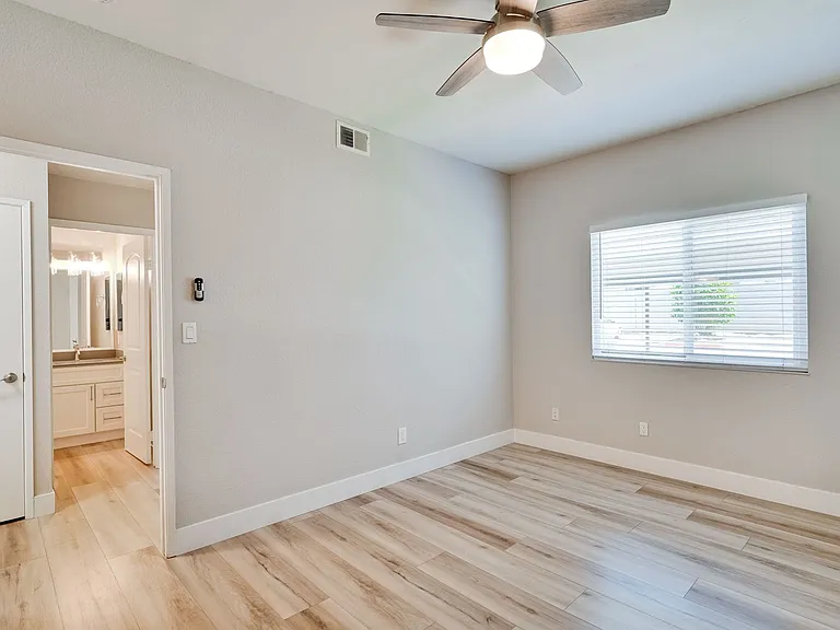 537 Shadow Dance Dr — Photo 20