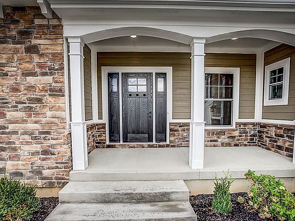 3rd image of 1065 Windmill Ct