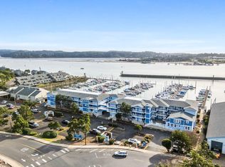 890 SE Bay Blvd #104, Newport, OR