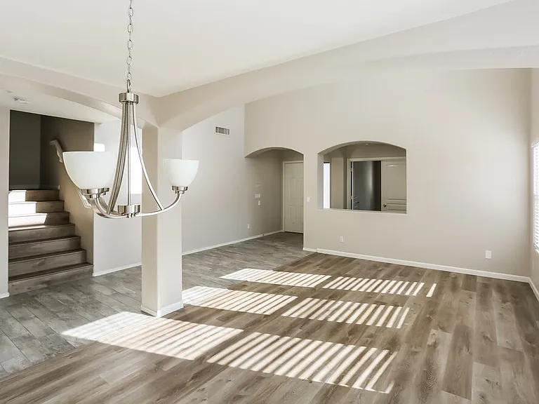 5182 W Vista Ave — Photo 5