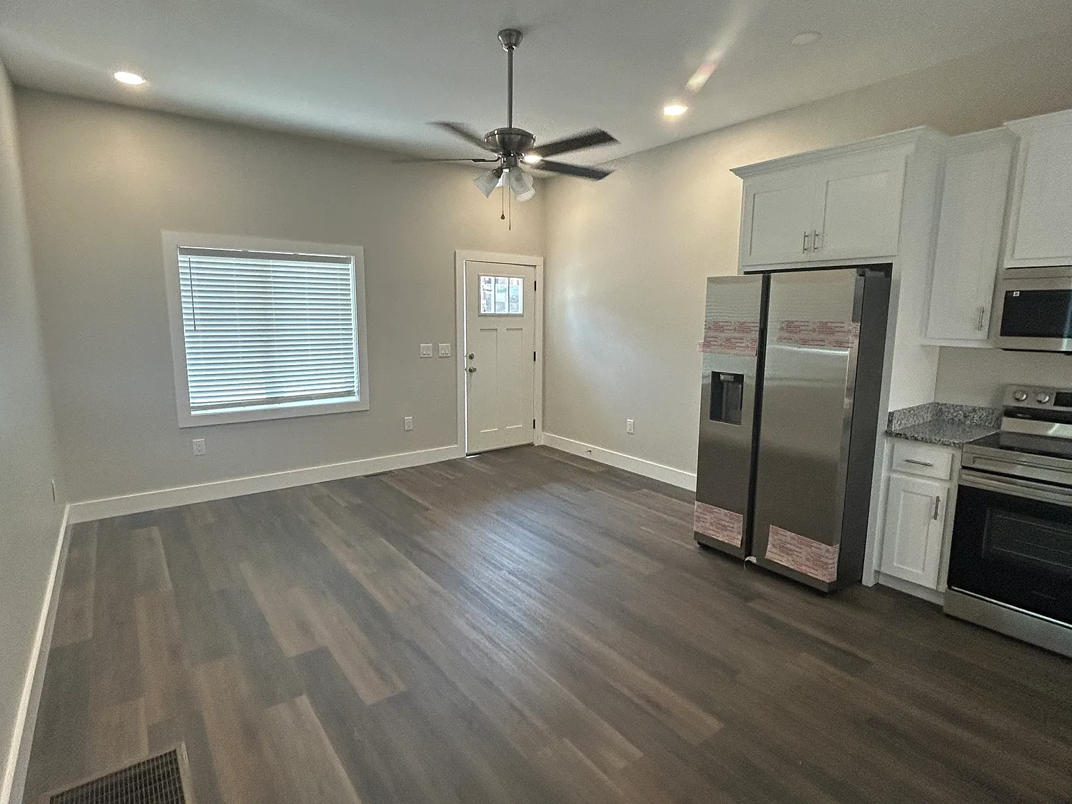 2 bed, $1,450 — Photo 4