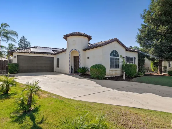322 Villa Elegante Dr, Bakersfield, CA 93314