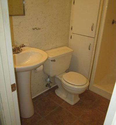 5th image of 3720 Essary Dr