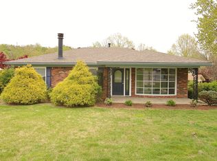 7319 Templeton Dr, Louisville, KY 40214