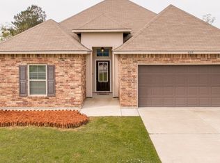 16215 Old Samuel Dr, Prairieville, LA 70769