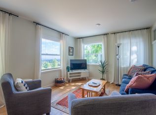 1430 SW Englewood Dr, Lake Oswego, OR 97034