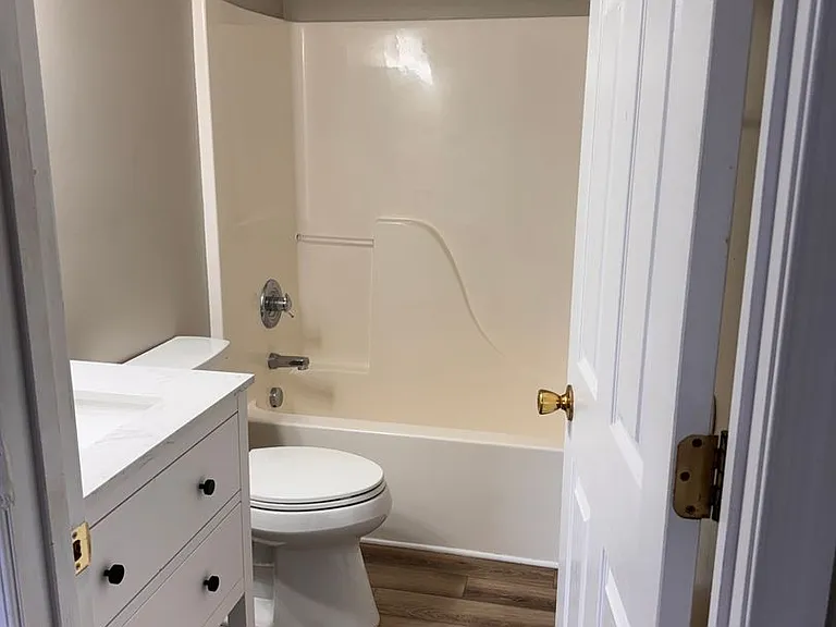 763 Wyndhurst Dr — Photo 22