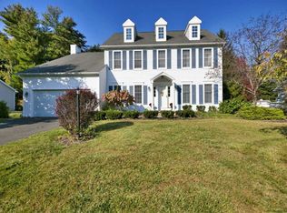 7 Mosall Dr, Slingerlands, NY 12159