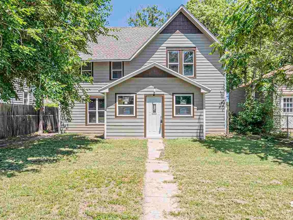 124 W Chestnut St, Junction City, KS 66441