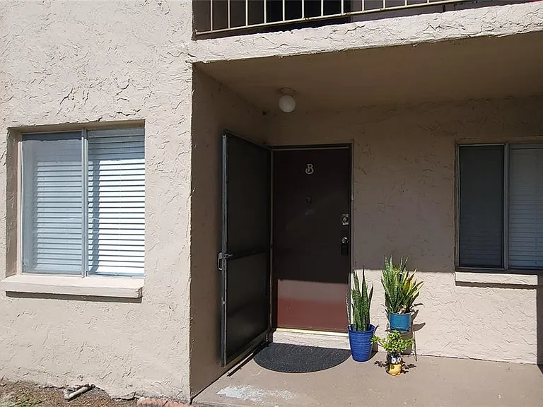 7606 Abbey Ln #208 — Photo 3