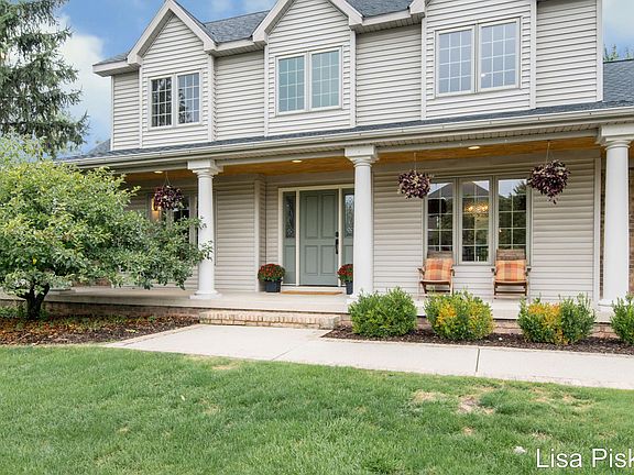4th image of 1909 Deerfield Ct SE