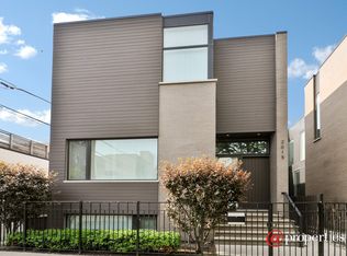 2011 W Shakespeare Ave, Chicago, IL 60647