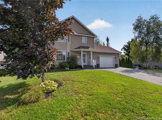 17 Zoel St, Dieppe, NB E1A 0E5