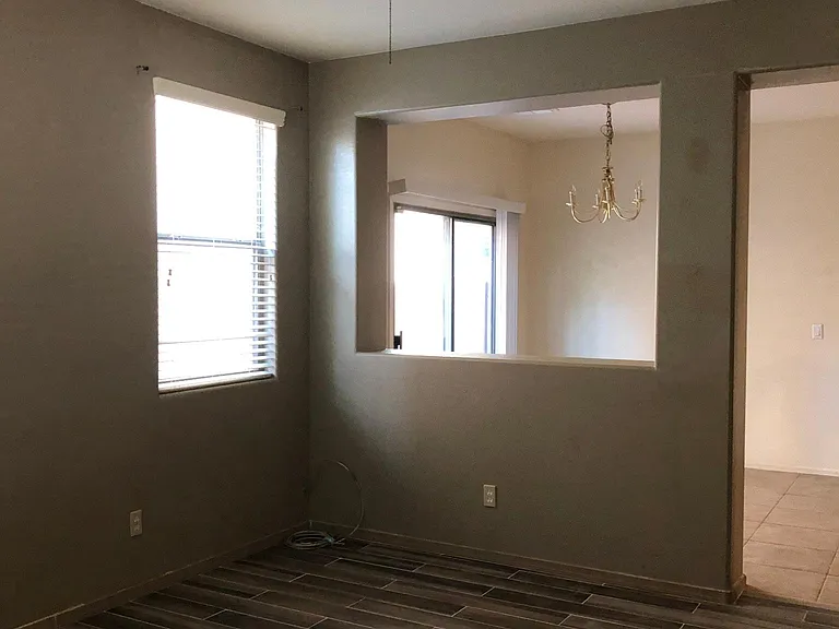 7008 S 7th Ln — Photo 4
