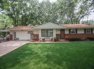 4893 Chesterfield Ave, Rockford, IL 61109