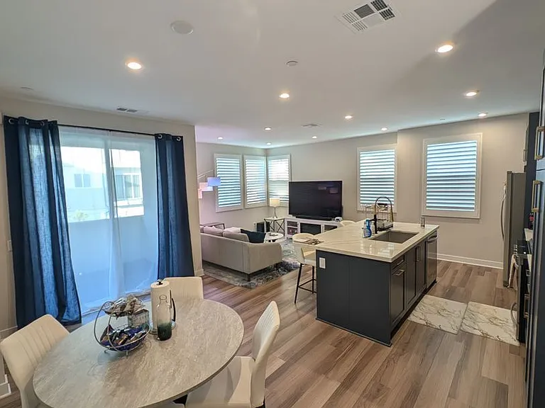 1202 W Cara Dr — Photo 7
