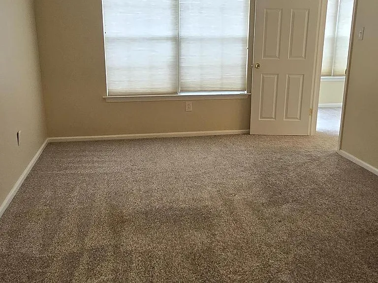 208 Foxmeadow Dr #208 — Photo 12