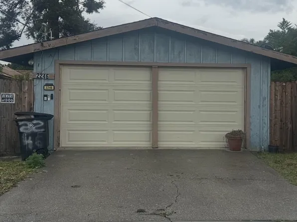 2246 Ralmar Ave, East Palo Alto, CA 94303