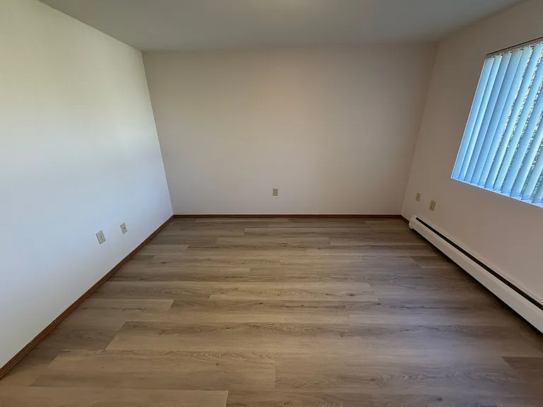 2677 Humboldt Rd — Photo 7