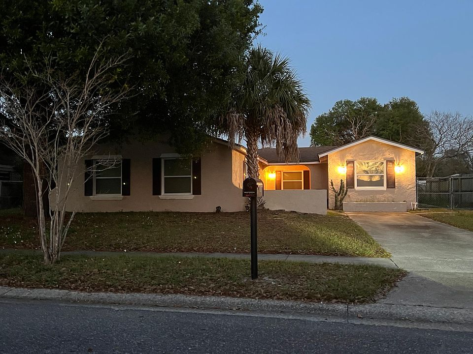 1st image of 380 Imperial Dr