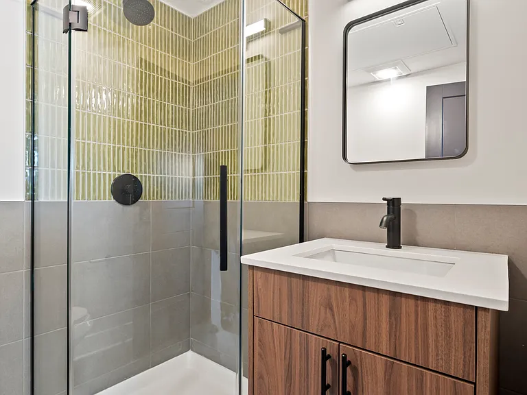 1233 Chicago Ave #7 — Photo 5