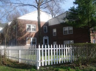 130 Hilltop Acres, Yonkers, NY 10704