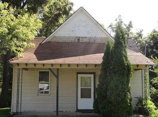 806 S B St, Oskaloosa, IA 52577