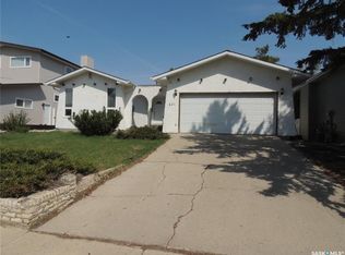 421 Maple BAY, Estevan, SK S4A 2E6