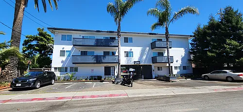 Zelma Apartments Photo 1