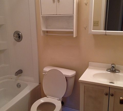 4th image of 203-213 Walton St #209