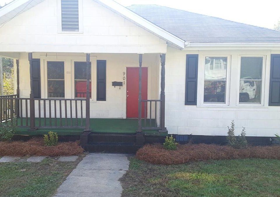 1st image of 901 E 6th Ave