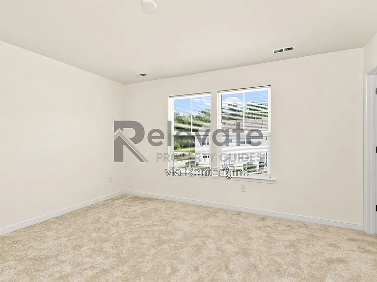 250 Greenpark Rd — Photo 15