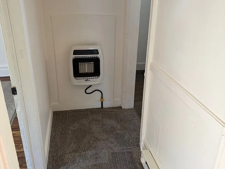 18 N Pine St #1 — Photo 6