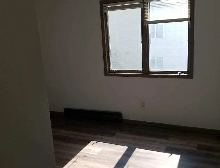 1112 Oakview Dr #6 — Photo 8