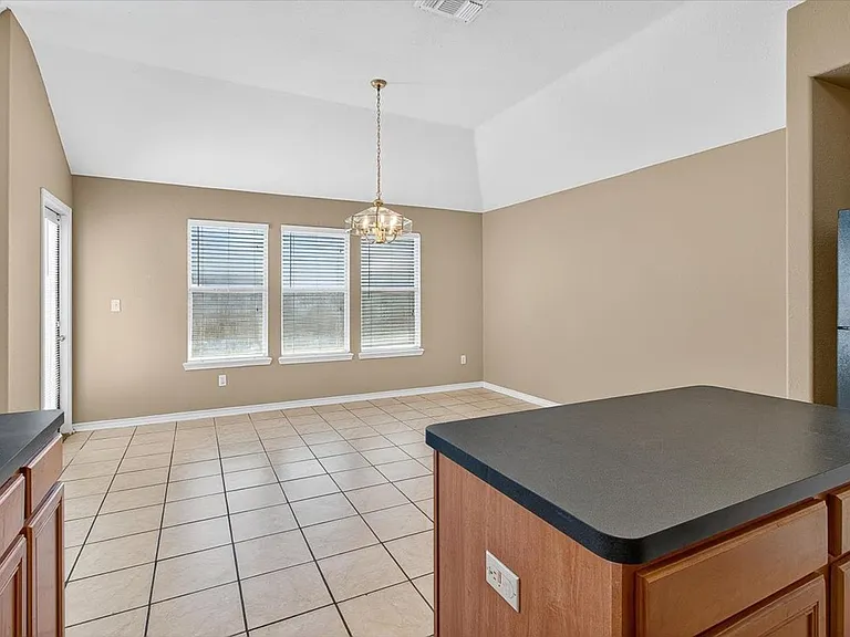 5933 Brightwood Dr — Photo 17