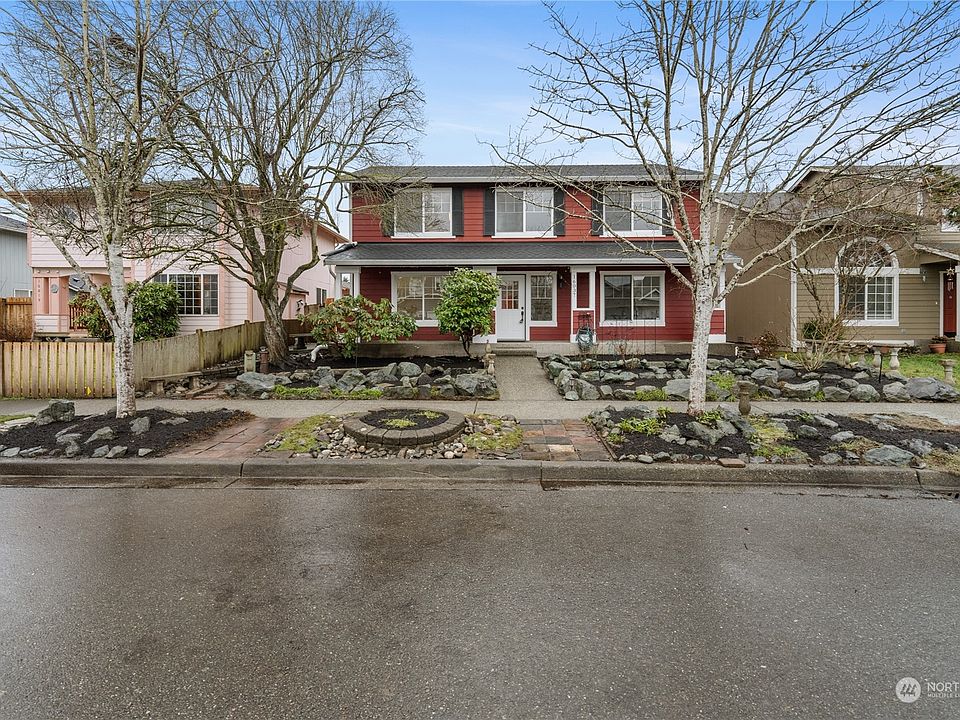1st image of 16037 Lord's Lake Avenue SE