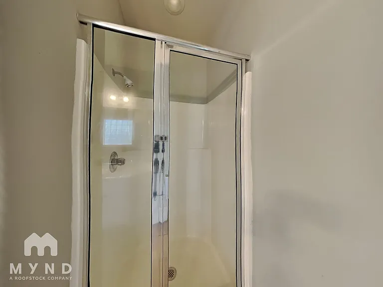 1192 Washington Dr — Photo 15