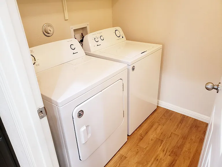 13009 Ring Dr — Photo 16